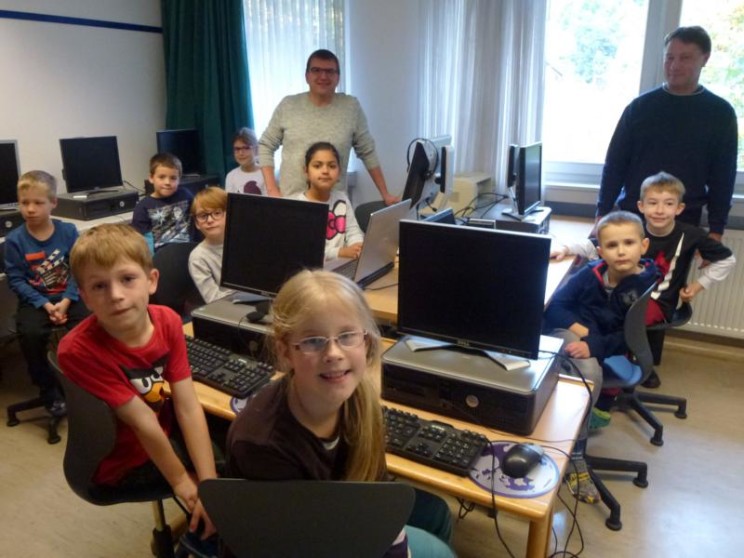 K800_grundschule_computerraum